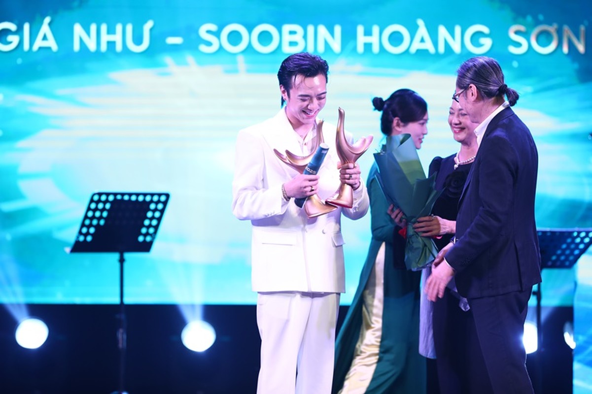 Soobin Hoàng Sơn thắng lớn ở Cống hiến 2025 Soobin Hoàng Sơn thắng lớn ở Cống hiến 2025