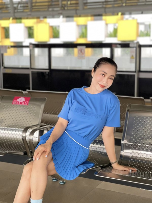 Ốc Thanh Vân ngoài 40 vẫn tươi trẻ, sở hữu body săn chắc