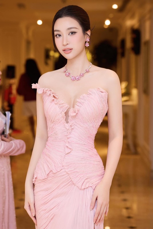 Đỗ Mỹ Linh làm dâu hào môn, viên mãn sự nghiệp lẫn gia đình Đỗ Mỹ Linh làm dâu hào môn, viên mãn sự nghiệp lẫn gia đình