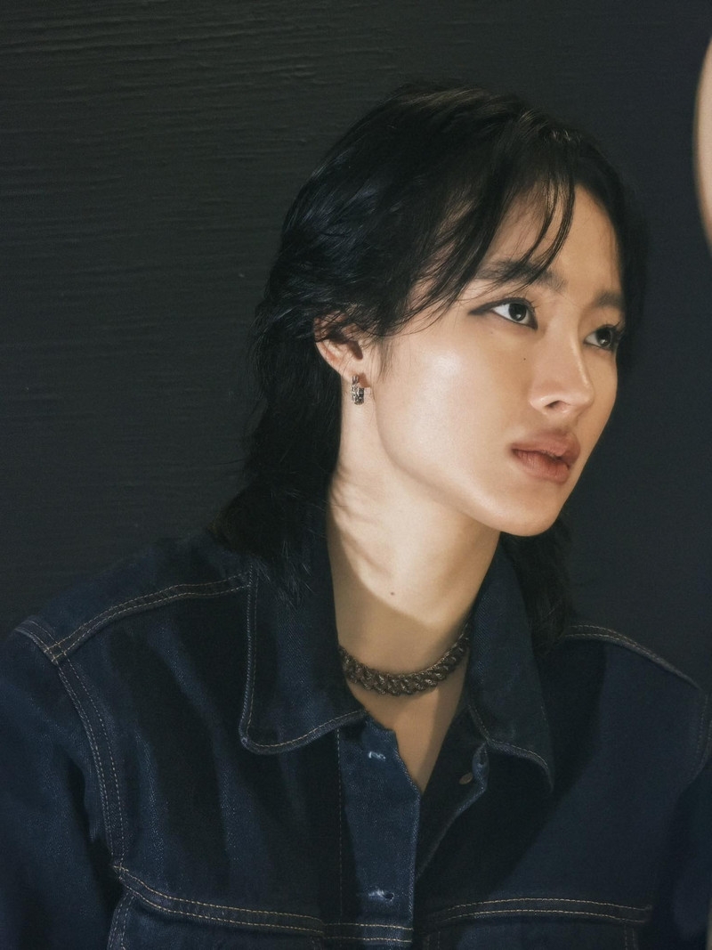 Xuất hiện với cơ bắp cuồn cuộn, Angela Phương Trinh gây tiếc nuối hình ảnh nữ tính ngày nào