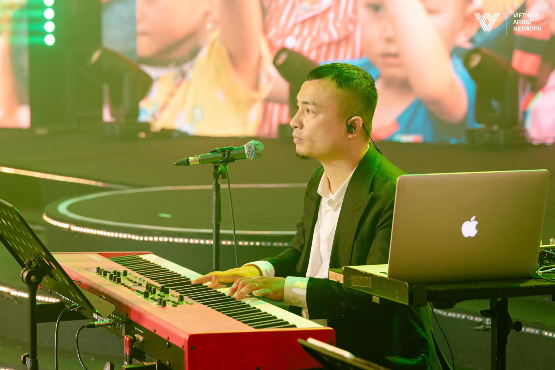 Nhạc sĩ Lưu Quang Minh là người đứng sau nhiều chương trình nghệ thuật lớn.