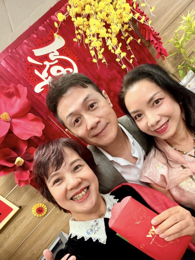 MC Diễm Quỳnh và Anh Tuấn hội ngộ kỷ niệm 30 năm VTV3: Nhìn lại...