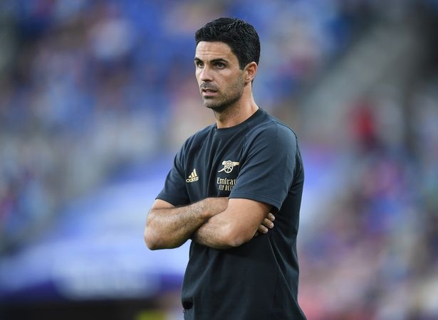 Arsenal tạm hoãn đàm phán hợp đồng với Arteta