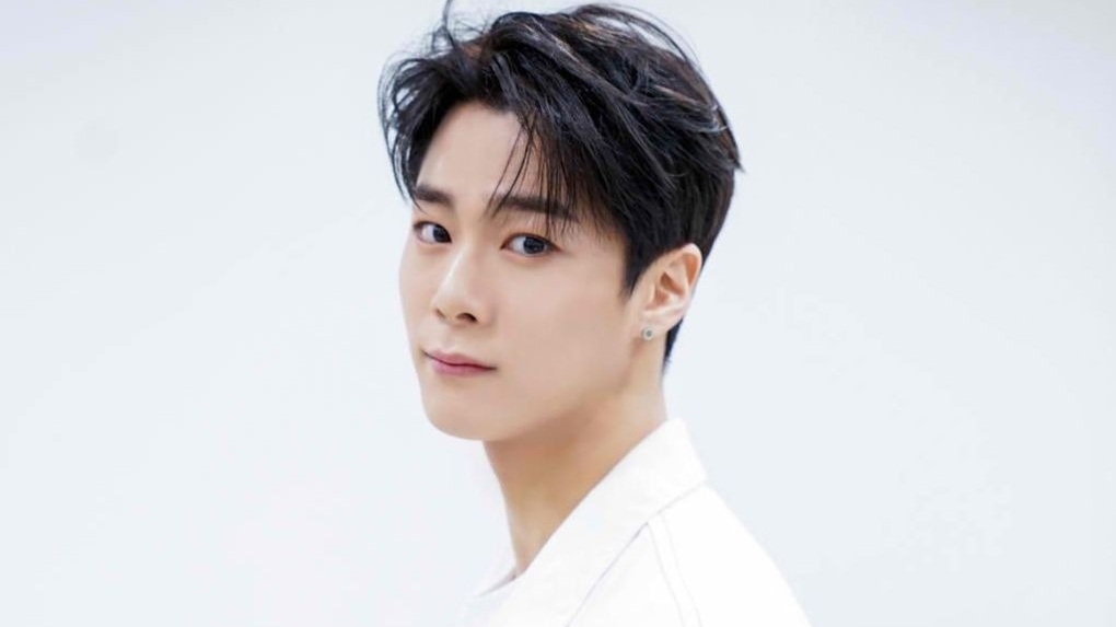Giới giải trí bàng hoàng vì sự ra đi của Moonbin