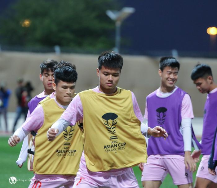 Nghịch lý HLV U23 Việt Nam loại "trò cưng" của HLV Troussier