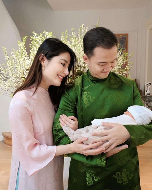 Diễm My 9x được khen đẹp như búp bê sau sinh nở