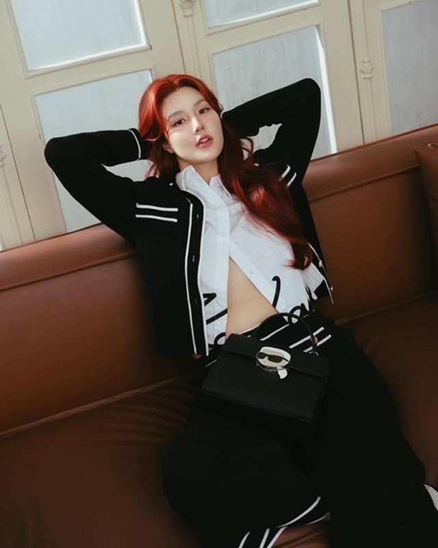 Diễm My 9x được khen đẹp như búp bê sau sinh nở