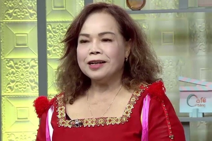 NSND Rơ Chăm Phiang: Nữ Đại tá và tiếng hát họa mi của núi rừng Tây Nguyên NSND Rơ Chăm Phiang: Nữ Đại tá và tiếng hát họa mi của núi rừng Tây Nguyên