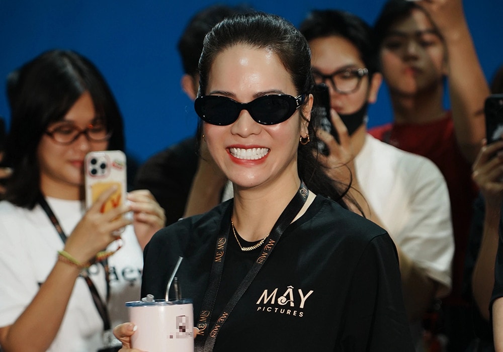 Cuộc sống của Nhật Kim Anh trong biệt thự 20 tỷ đồng tại TP.HCM Cuộc sống của Nhật Kim Anh trong biệt thự 20 tỷ đồng tại TP.HCM