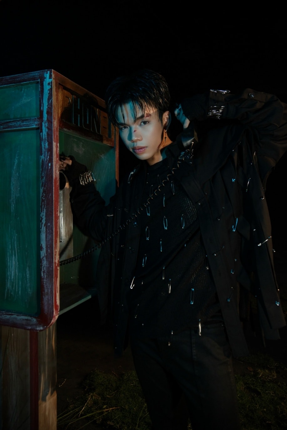 LEZII chính thức ra mắt MV Dập dìu trong mưa: Sự khẳng định của tân binh SpaceSpeakers LEZII chính thức ra mắt MV Dập dìu trong mưa: Sự khẳng định của tân binh SpaceSpeakers