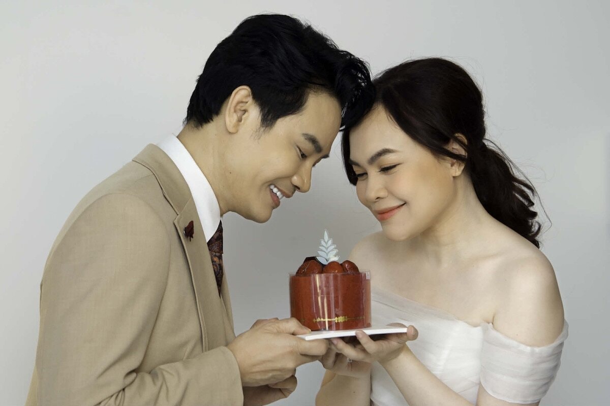 MC Hồng Phúc xây studio tại gia tặng vợ nhân kỷ niệm 27 năm gắn bó MC Hồng Phúc xây studio tại gia tặng vợ nhân kỷ niệm 27 năm gắn bó