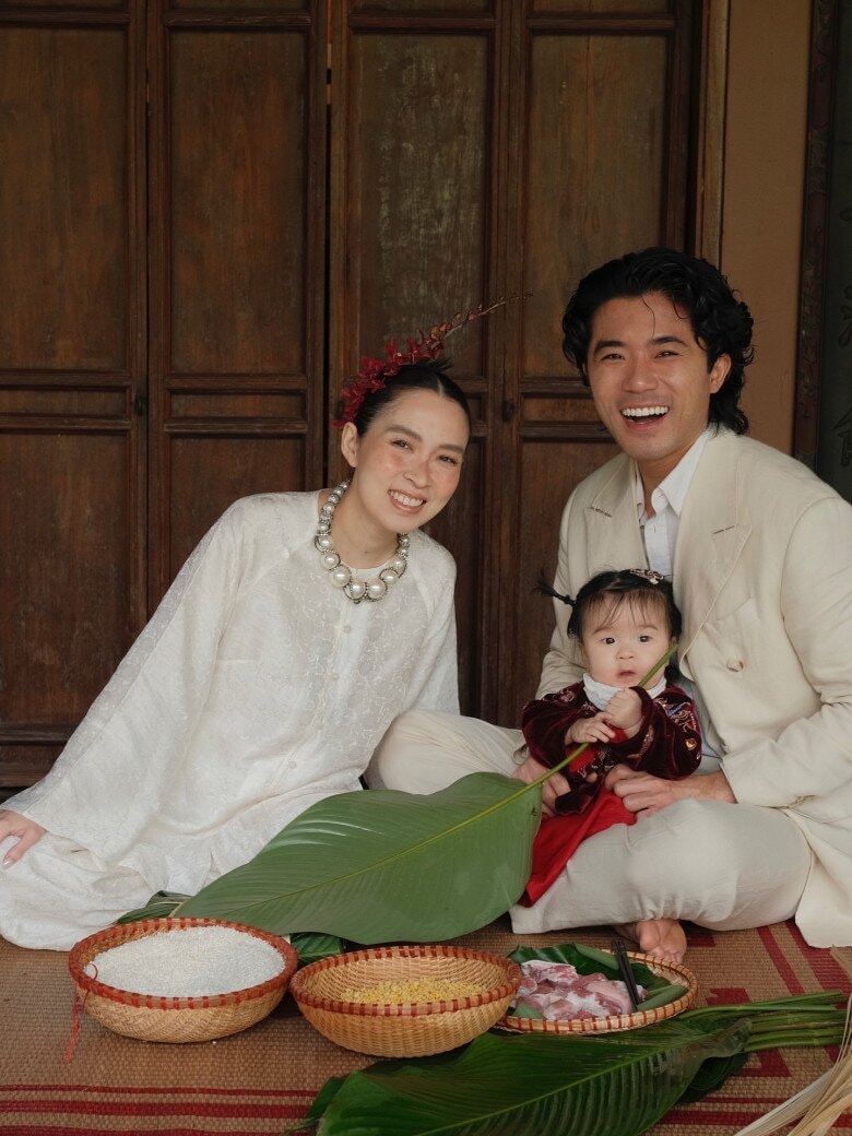 NSƯT Xuân Hinh đón sinh nhật tuổi mới bên cháu ngoại Nana NSƯT Xuân Hinh đón sinh nhật tuổi mới bên cháu ngoại Nana