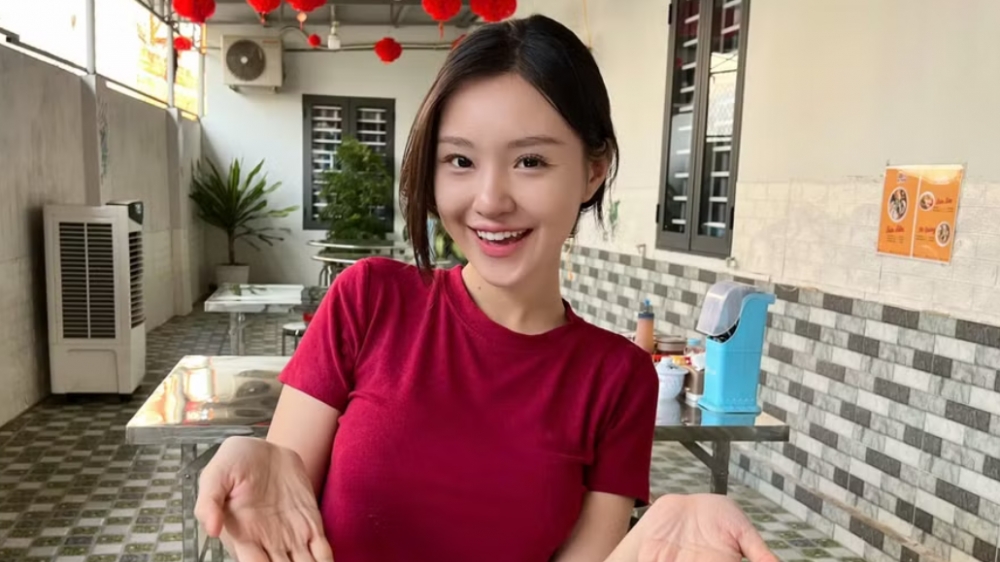 Khánh Như về quê làm ‘cô Tấm’ nấu bún riêu sau khi giành ngôi Á hậu