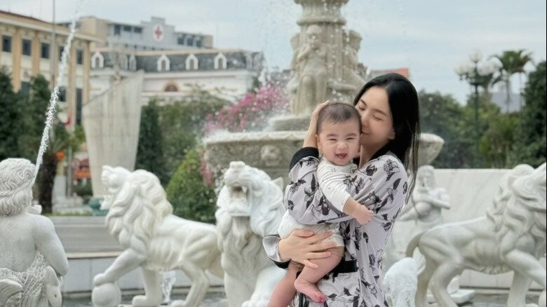 MC Mai Ngọc tổ chức sinh nhật 1 tuổi hoành tráng cho con trai tại Bắc Ninh