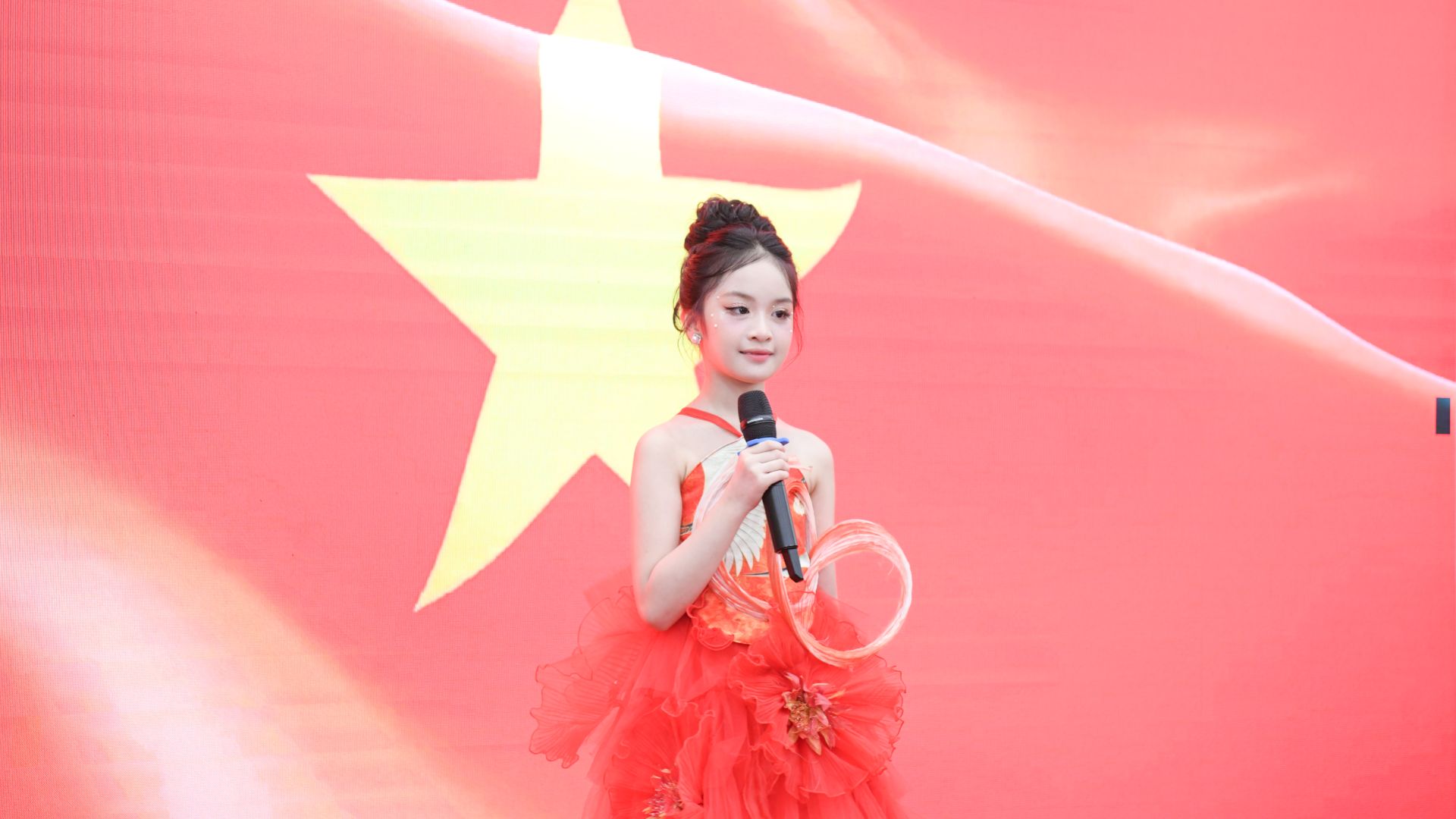 Hoàng Thúy Vy trở thành đại diện Việt Nam tại Mini Miss Junior Idol World 2026