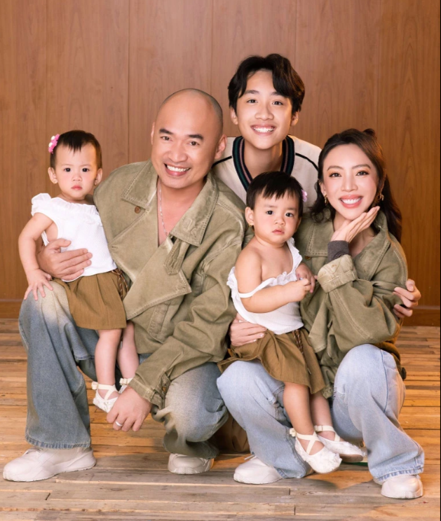 Thu Trang và Tiến Luật lo lắng vì hai con gái sinh đôi nghịch ổ điện