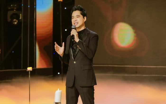 "Ông hoàng bolero" phong độ tuổi 54, tuyên bố sẽ hiến tặng biệt thự 400 tỷ đồng sau khi qua đời