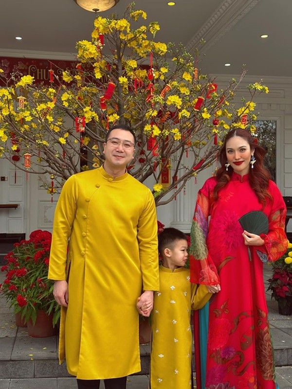 Lan Khuê làm dâu gia tộc giàu bậc nhất, sống sang chảnh