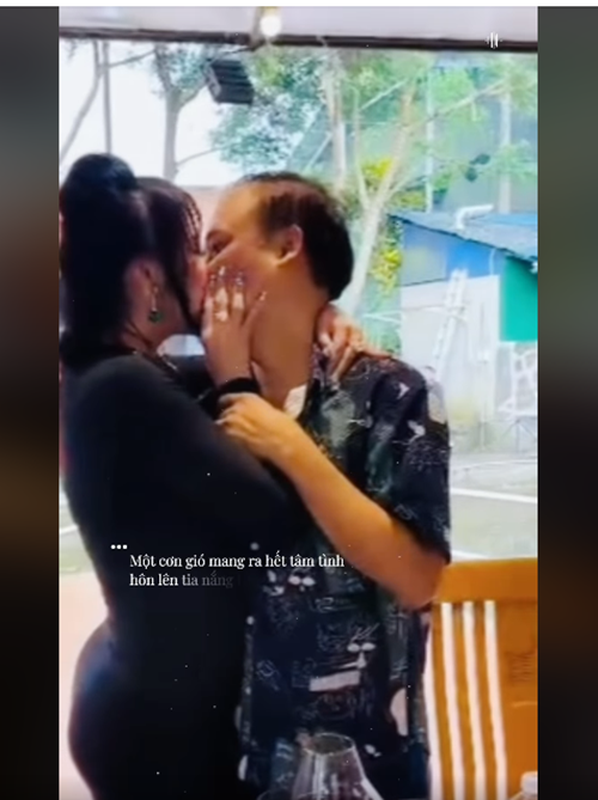 Chuyện tình ngọt ngào của Phi Thanh Vân và bạn trai doanh nhân