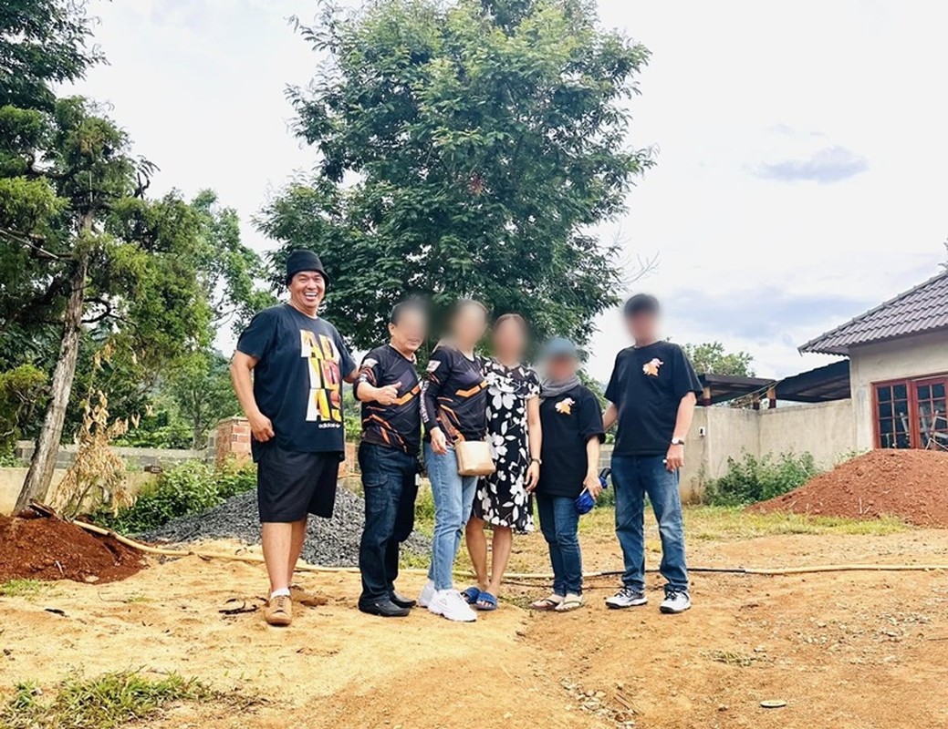 Cuộc sống sau ánh hào quang của diễn viên Hoàng Mập Cuộc sống sau ánh hào quang của diễn viên Hoàng Mập