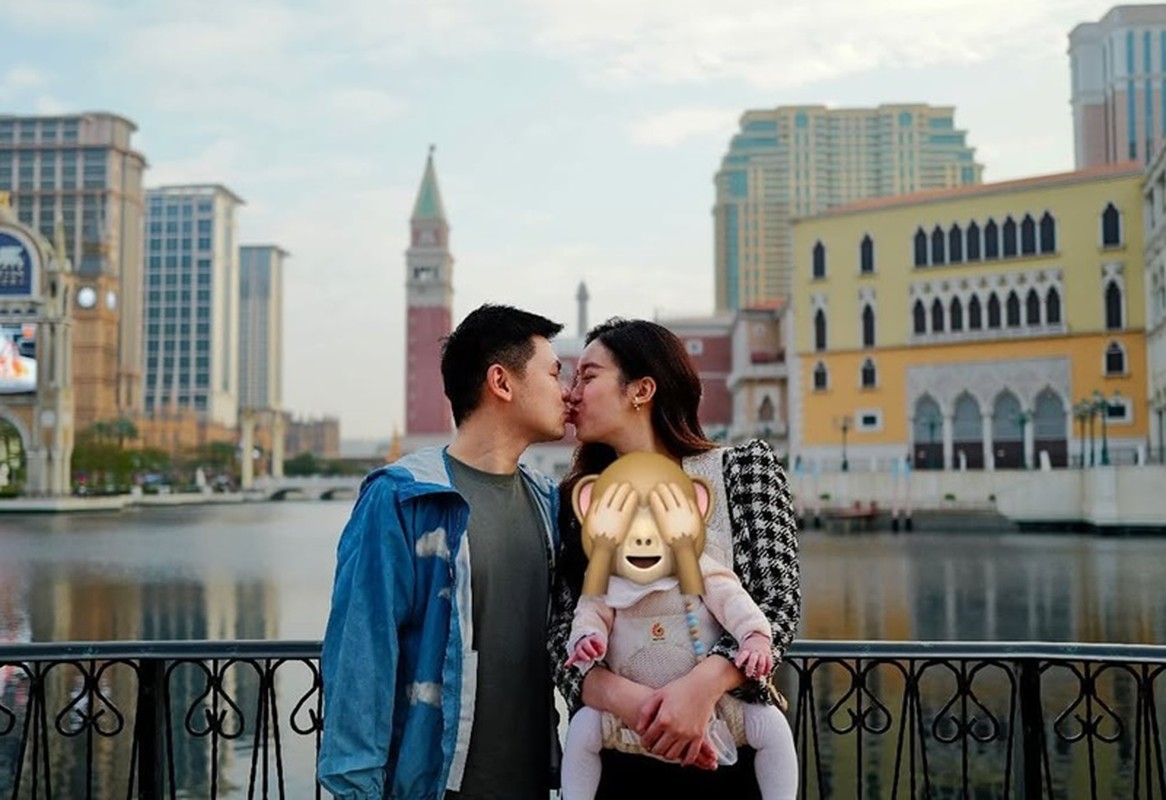 Đỗ Vinh Quang khoe ảnh du lịch nước ngoài cùng vợ Hoa hậu Đỗ Vinh Quang khoe ảnh du lịch nước ngoài cùng vợ Hoa hậu