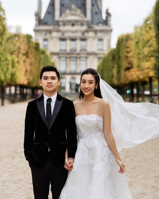 Đỗ Vinh Quang khoe ảnh du lịch nước ngoài cùng vợ Hoa hậu Đỗ Vinh Quang khoe ảnh du lịch nước ngoài cùng vợ Hoa hậu