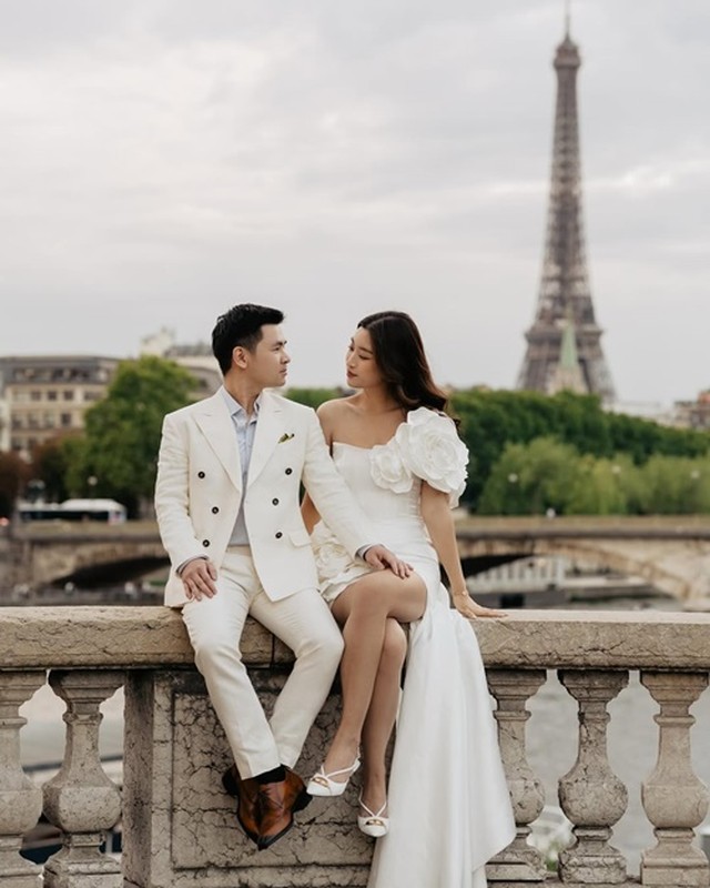 Đỗ Vinh Quang khoe ảnh du lịch nước ngoài cùng vợ Hoa hậu Đỗ Vinh Quang khoe ảnh du lịch nước ngoài cùng vợ Hoa hậu