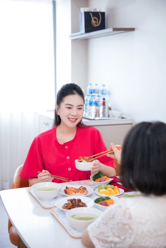 MC Mai Ngọc không cho mẹ ruột bế cháu ngoại, lý do là gì? MC Mai Ngọc không cho mẹ ruột bế cháu ngoại, lý do là gì?