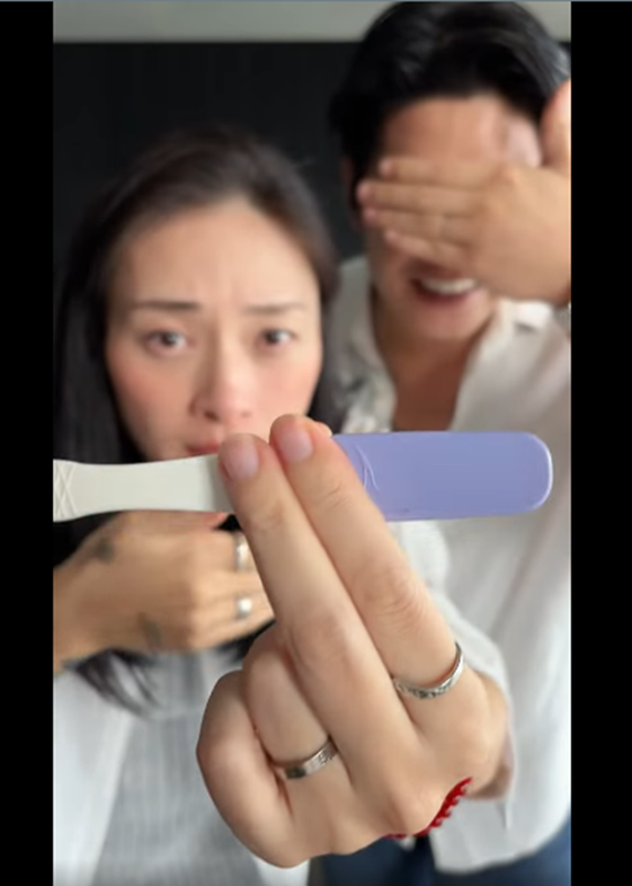 Ngô Thanh Vân mang bầu sau 3 năm lấy chồng kém 11 tuổi Ngô Thanh Vân mang bầu sau 3 năm lấy chồng kém 11 tuổi