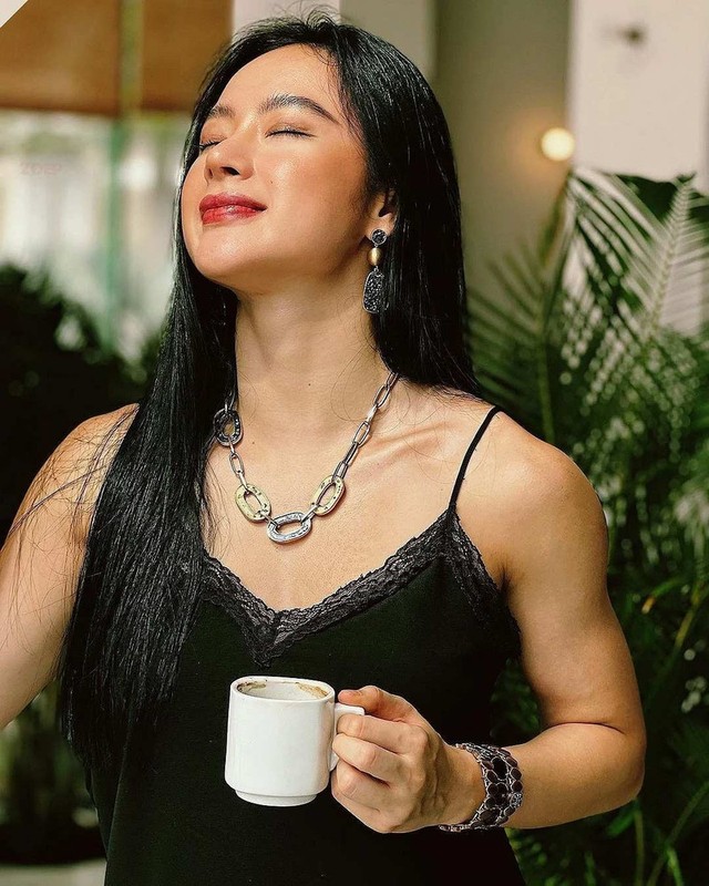 Angela Phương Trinh khoe thân hình "đô con" sau nhiều năm tập tạ