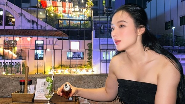 Angela Phương Trinh khoe thân hình "đô con" sau nhiều năm tập tạ