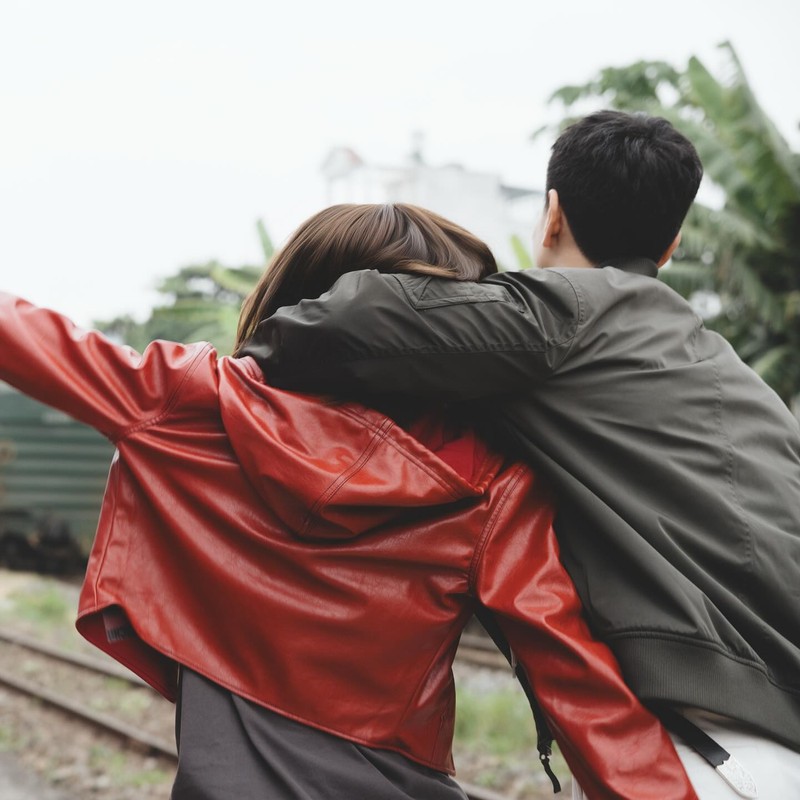 Thiều Bảo Trâm xuất hiện với visual cực phẩm trong MV mới