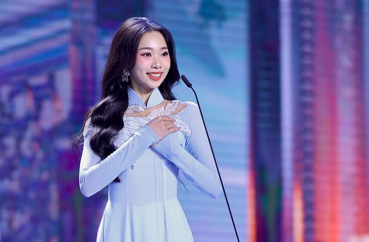 Thùy Dương học hai đại học vào chung kết Hoa hậu Việt Nam 2024 Thùy Dương học hai đại học vào chung kết Hoa hậu Việt Nam 2024