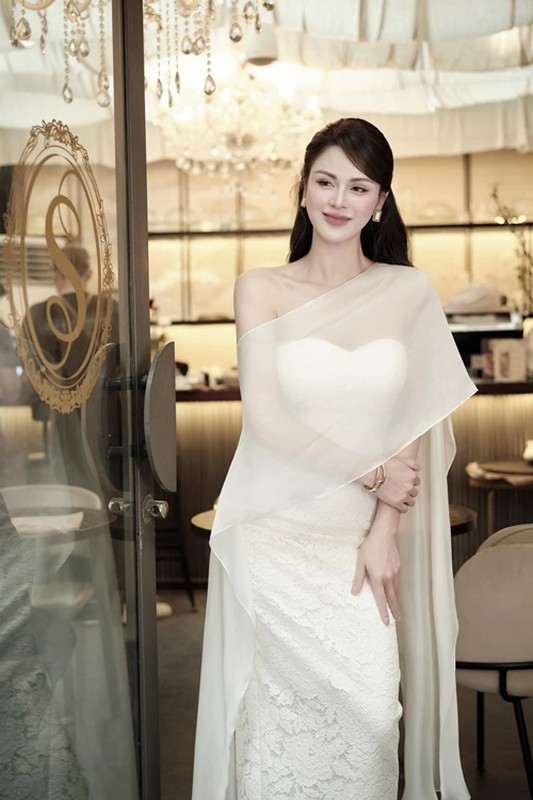 Lương Thu Trang đóng “Cha tôi, người ở lại”, đẹp gây mê