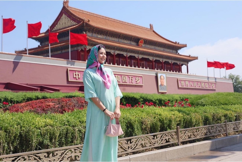 Hoa hậu Ngọc Hân mang bầu 5 tháng, khoe nhan sắc rạng rỡ