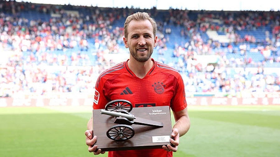 Harry Kane lập kỳ tích lịch sử tại Bundesliga