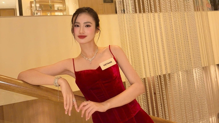 Hoa hậu Ý Nhi liên tục trượt các giải thưởng phụ tại Miss World