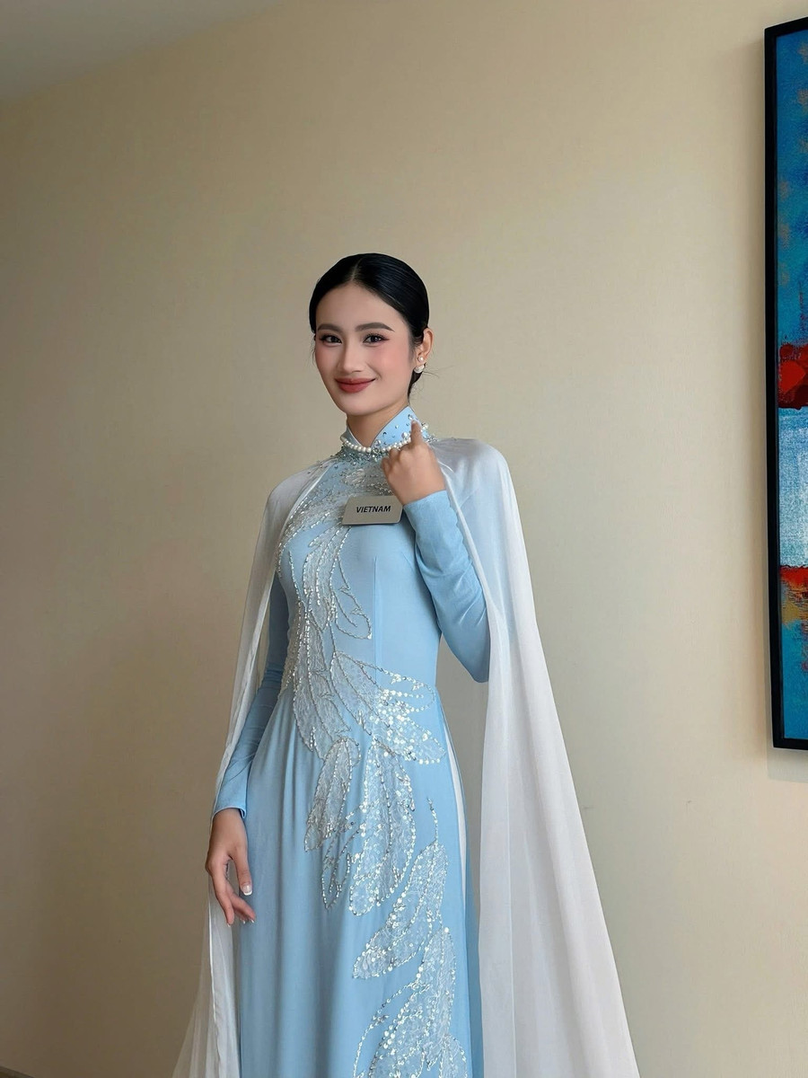 Ý Nhi liên tiếp đón ‘tin vui’ trước thềm chung kết Miss World 2025