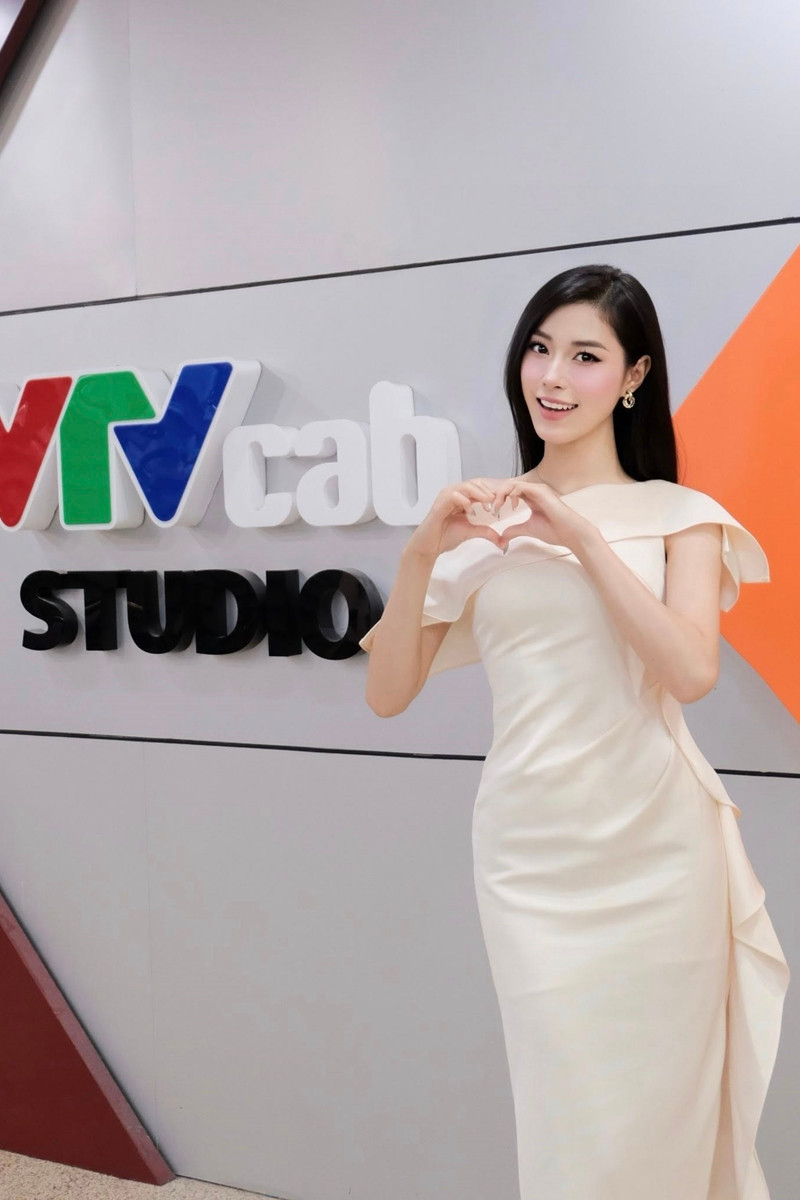 Đặng Thu Huyền: Từ đội trưởng U19 bóng chuyền đến MC thể thao VTVcab
