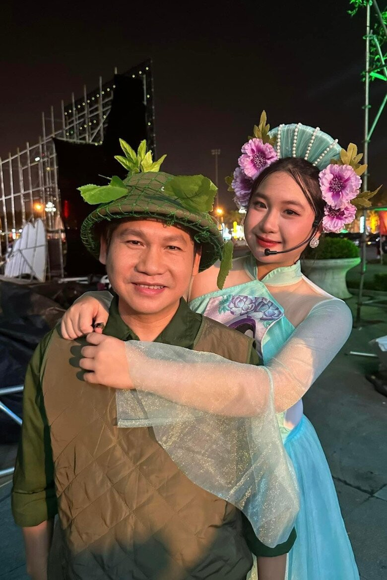 Tấn Đạt - Con trai ca sĩ Trọng Tấn: Nhan sắc nam thần và hành trình nối nghiệp thính phòng