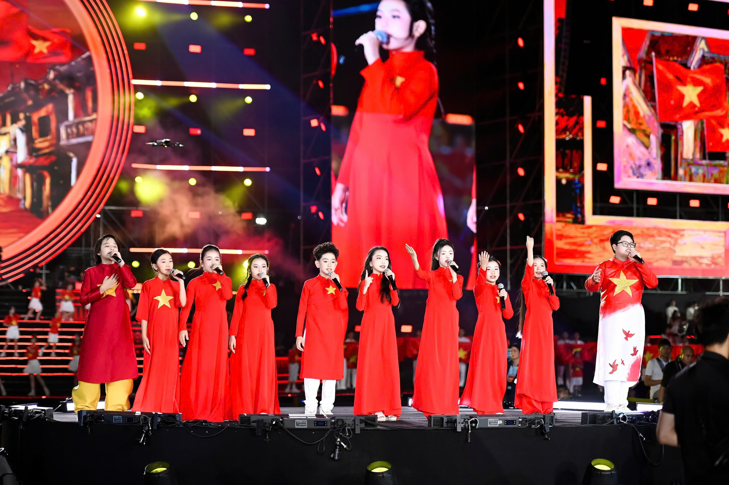 Những tài năng “Búp Sen Vàng” tỏa sáng rực rỡ tại concert quốc gia “Âm Vang Tổ Quốc”