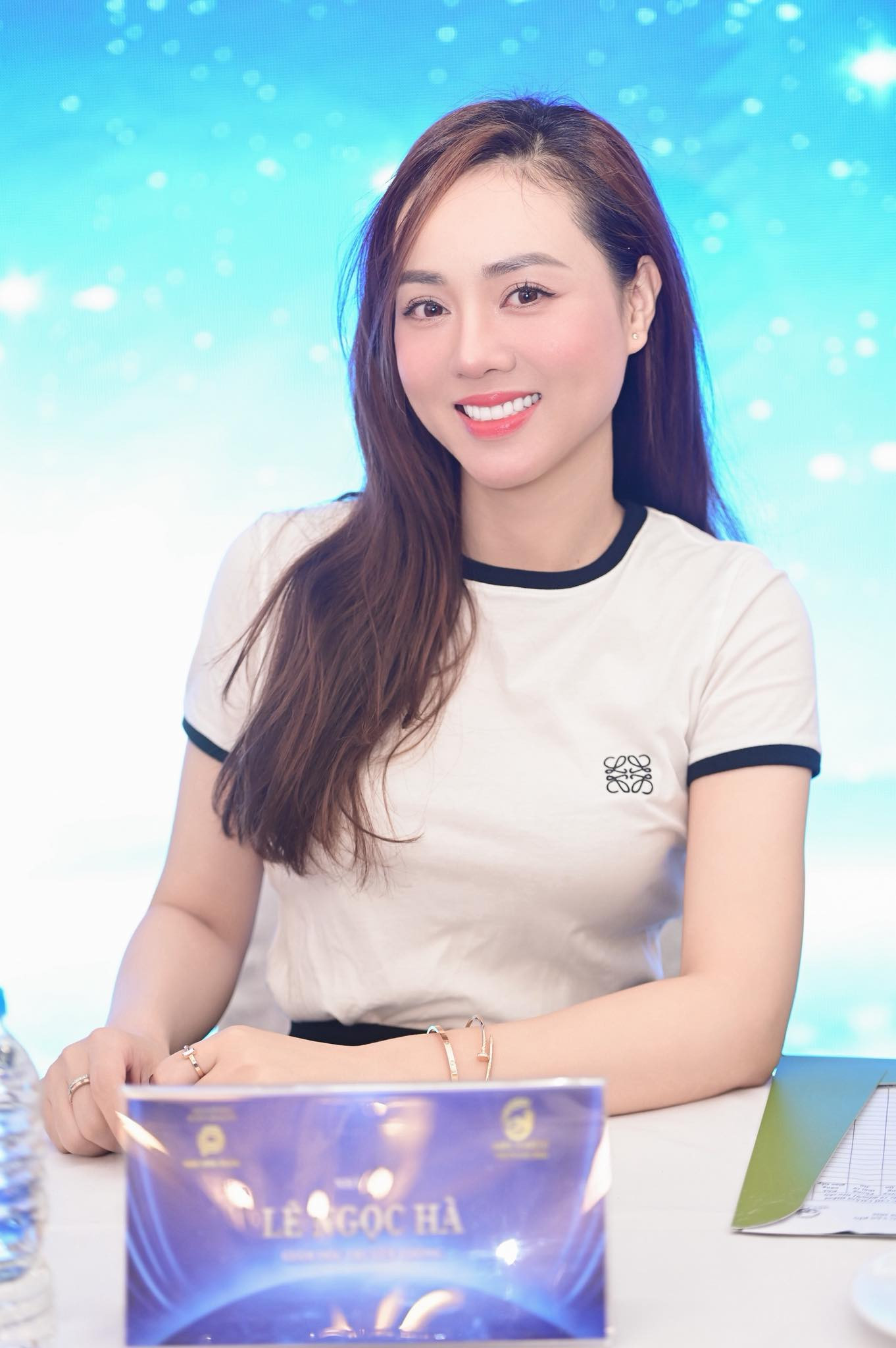 Vợ NSND Công Lý cảnh báo chiêu trò lừa đảo qua ứng dụng kiếm tiền online