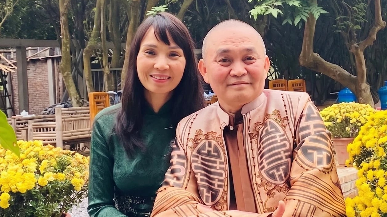 Nghệ sĩ Xuân Hinh gây sốt với video dí dỏm về triết lý giữ gìn hạnh phúc gia đình