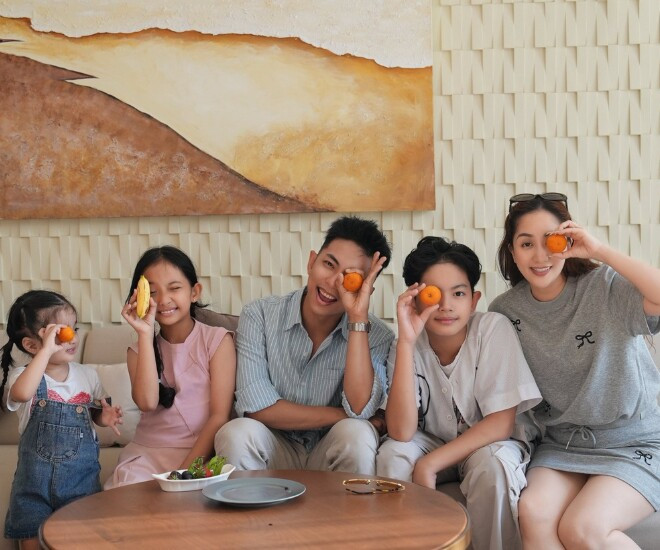 Con gái út nhà Khánh Thi - Phan Hiển gây chú ý với vẻ ngoài như búp bê
