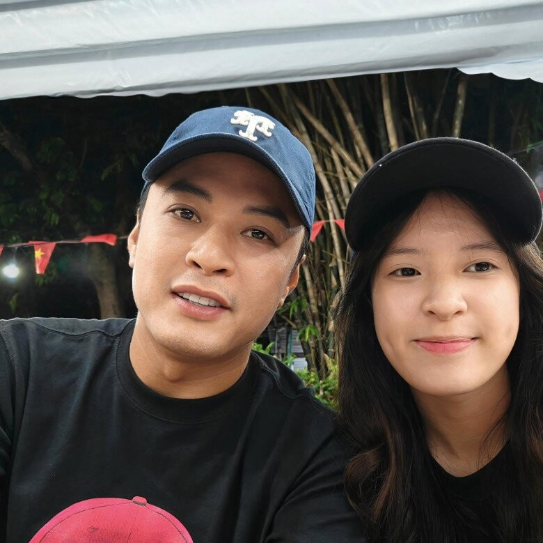 Con gái diễn viên Hồng Đăng và Minh Tiệp bước vào kỳ thi tuyển sinh lớp 10 tại Hà Nội