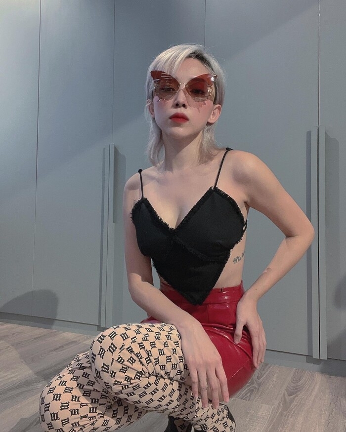 Tin hot giải trí 29/6: Thái Trinh phản ứng Tin hot giải trí 29/6: Thái Trinh phản ứng