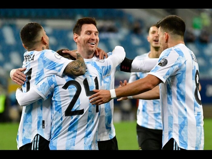 Bolivia 1-4 Argentina: Show diễn của Messi trong ngày đi vào lịch sử Albiceleste