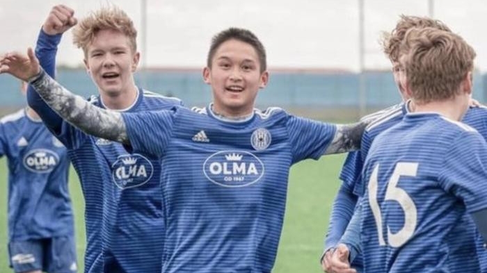 HLV Troussier mời tiền vệ U18 CH Séc về thi đấu cho U23 Việt Nam