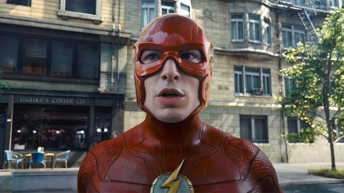 Doanh thu mở màn của The Flash chỉ bằng một nửa Nàng Tiên Cá live-action