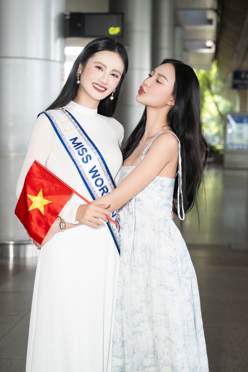Ý Nhi rạng rỡ về nước, khép lại giấc mơ Miss World